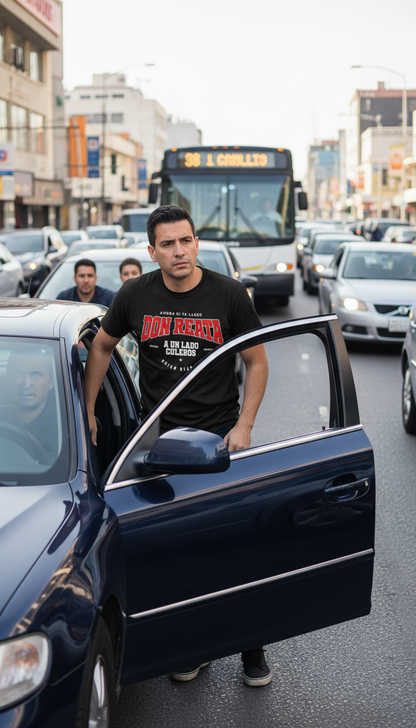 KE CHINGÓN streetwear photo – Don Reata blocks the road like a boss.